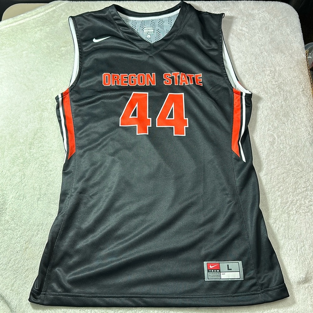 Nike Oregon State University Men’s Basketball Jersey #44 Size Large